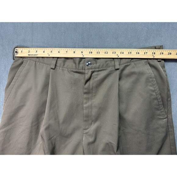 Nike Golf DriFit Mens Shorts Size 40 Tan Khaki Chino Zip Fly Pleated STAINS - Picture 11 of 16